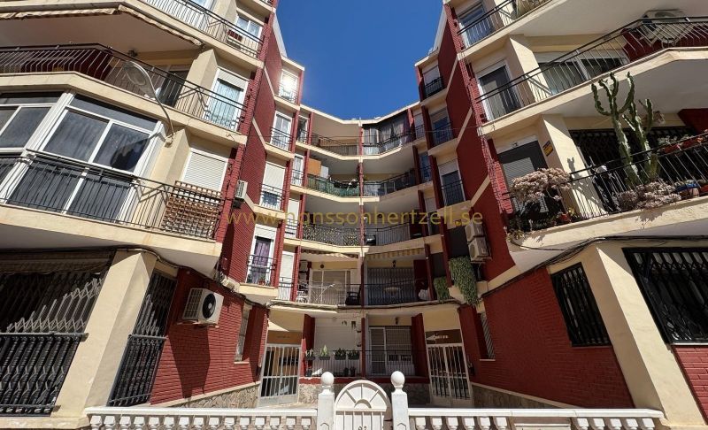 Appartement - Sale - Torrevieja  - Playa de los locos
