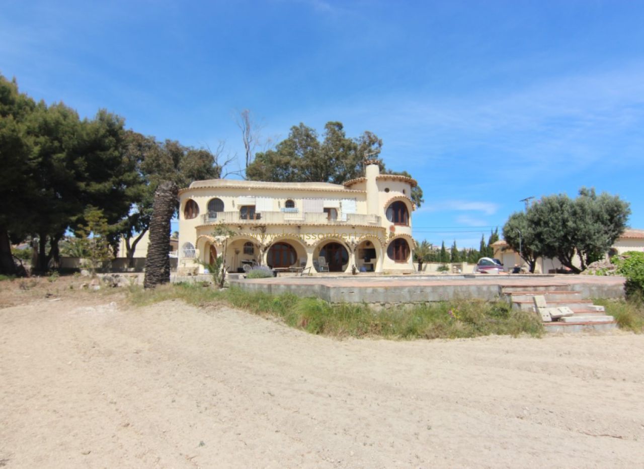 Sale - Villa - Benissa