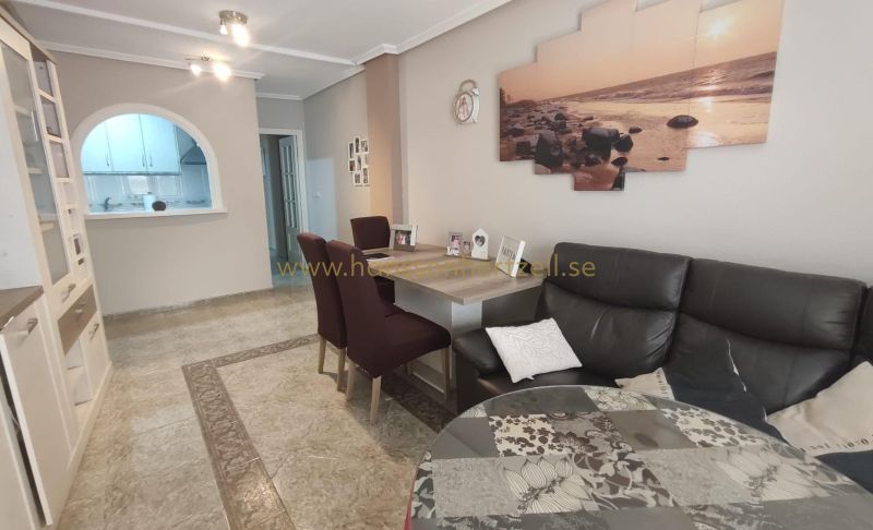 Apartment - Sale - Torrevieja Centro - Torrevieja