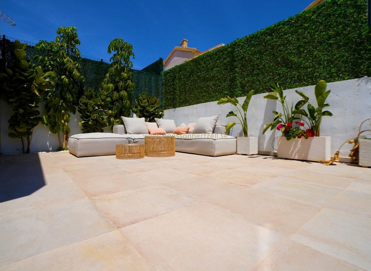 Nybyggnad - Villa - Orihuela Costa - Los Altos