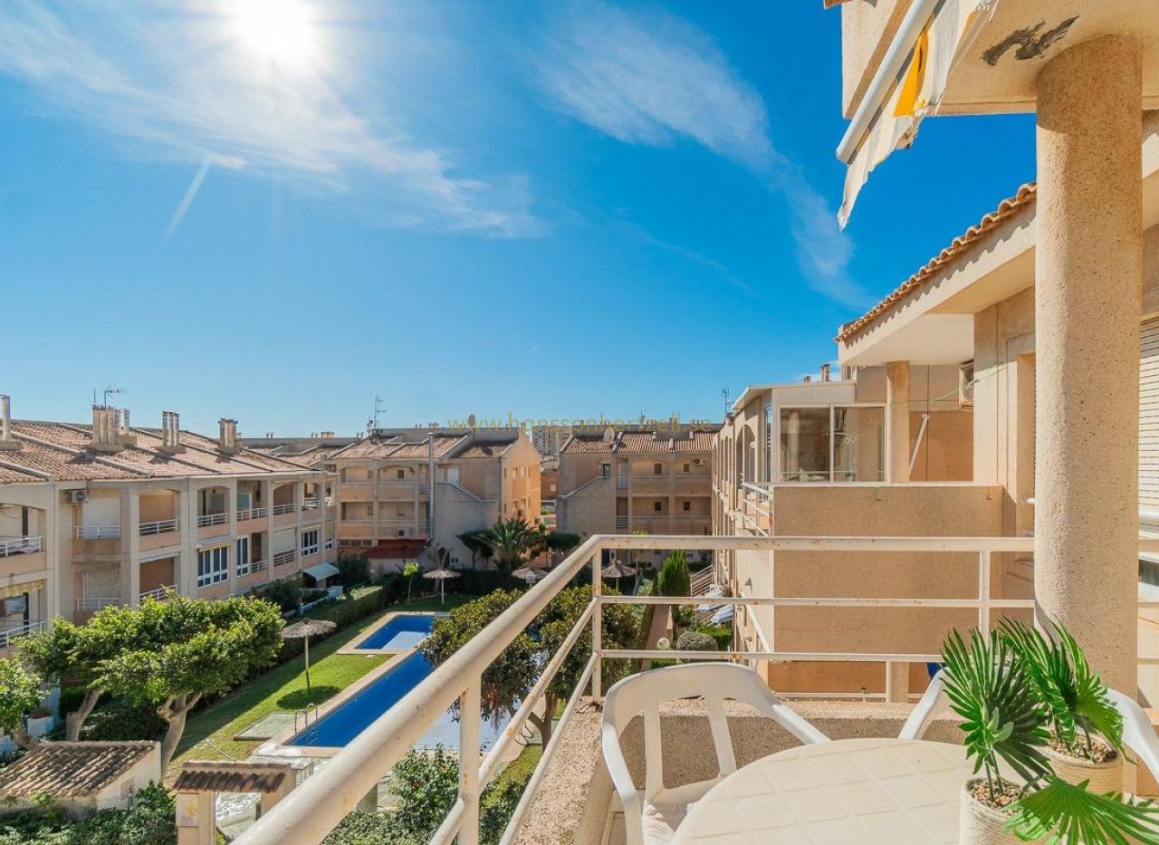 Sale - Apartment - Torrevieja  - Los Frutales