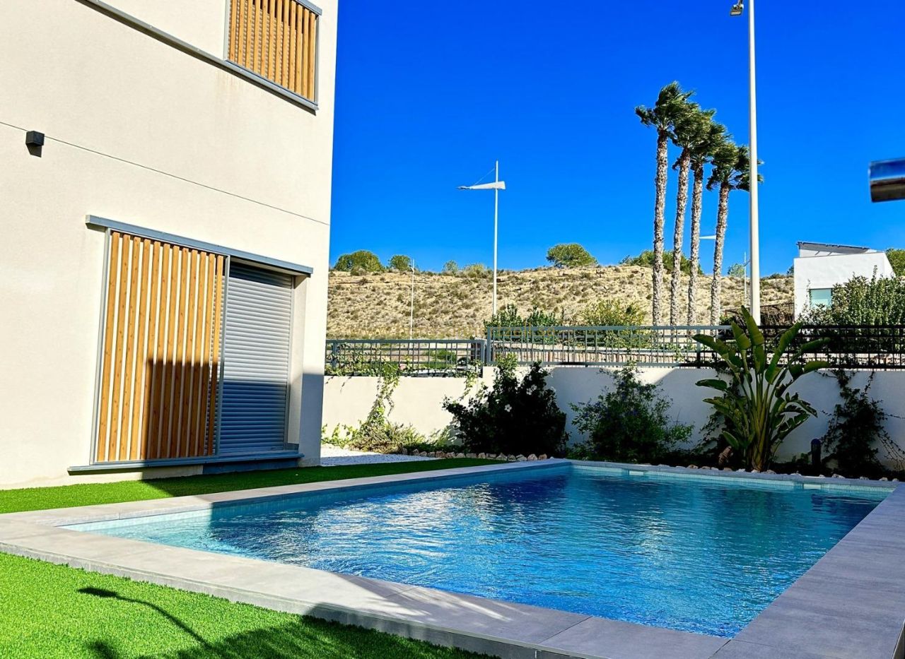 Nueva construcción  - Chalet - Algorfa - La finca golf