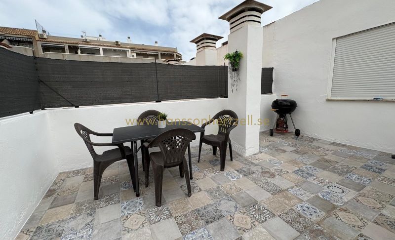 Lägenhet - Försäljning - Torrevieja - Playa Los Naufragos 