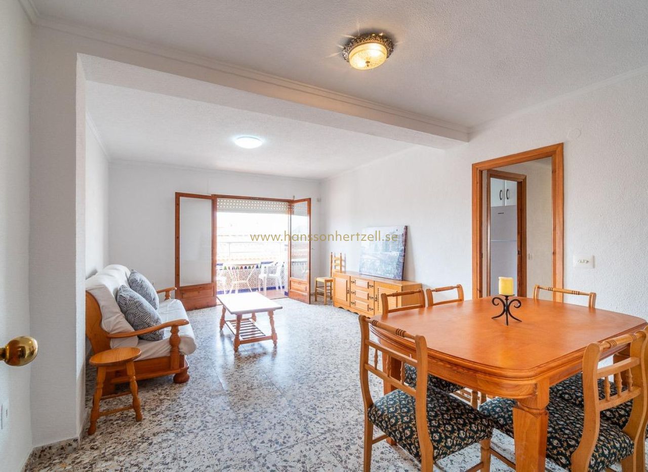 Sale - Apartment - Torrevieja  - Playa Los Naufragos 