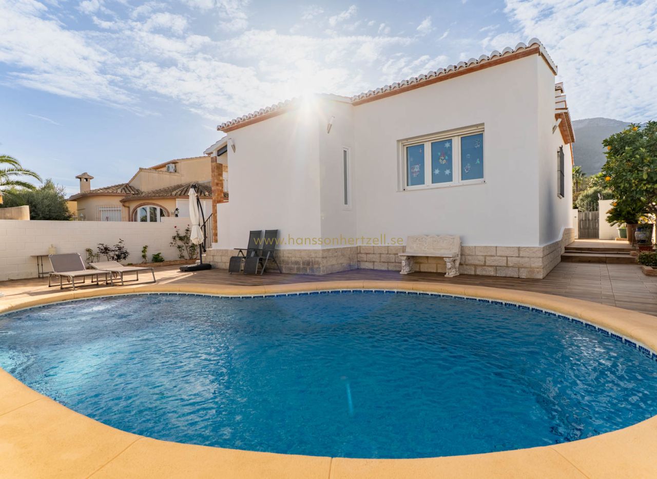 Sale - Villa - Denia