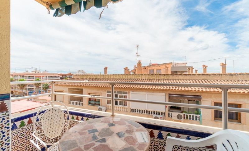 Lägenhet - Försäljning - Torrevieja - Playa Los Naufragos 