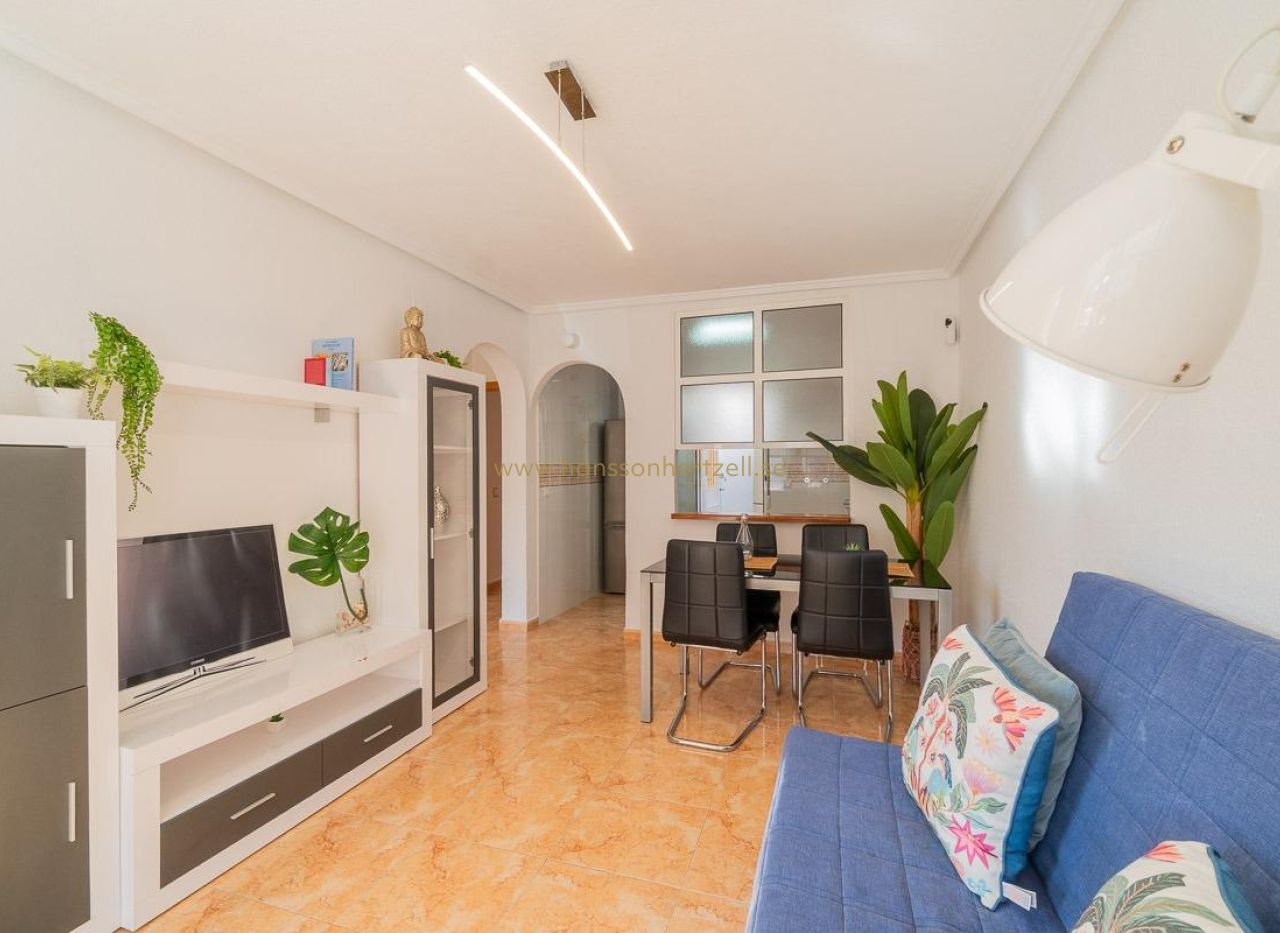 Sale - Herenhuis - Torrevieja  - El limonar