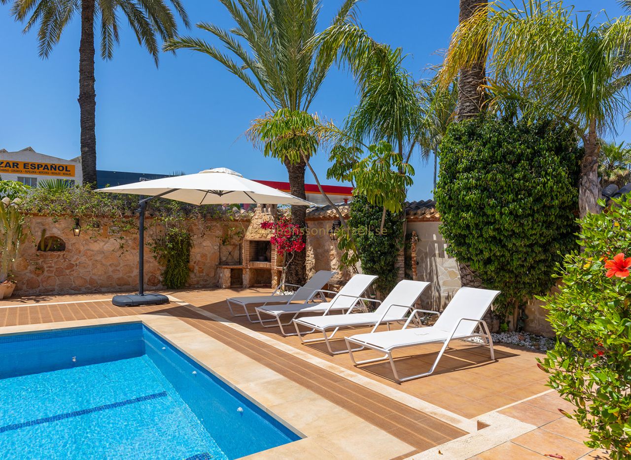 Försäljning - Villa - Orihuela Costa - Punta Prima