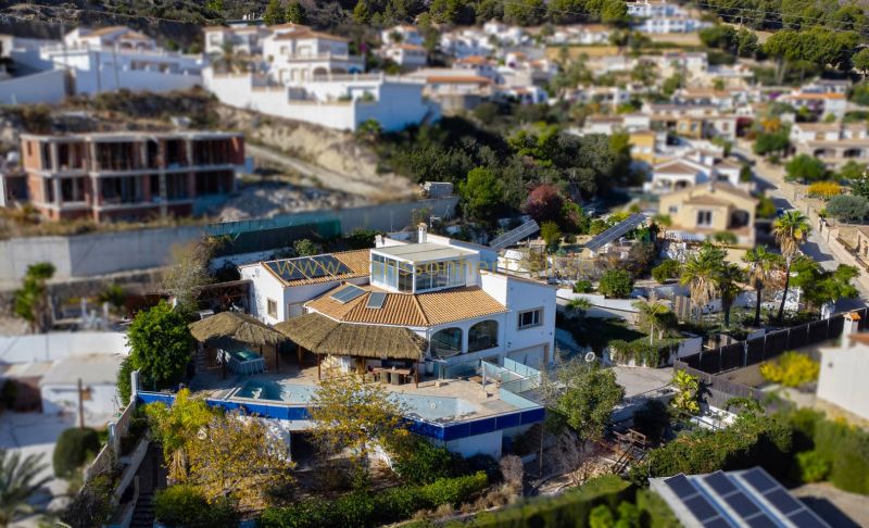 Villa - Försäljning - Calpe - Partida Les Cucarres