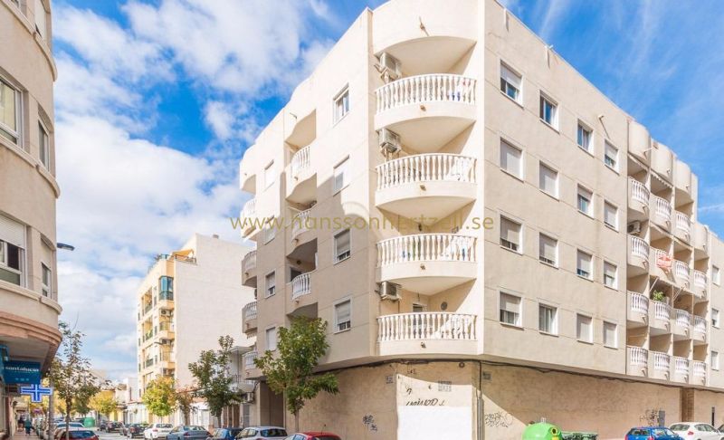 Appartement - Sale - Torrevieja  - Centro