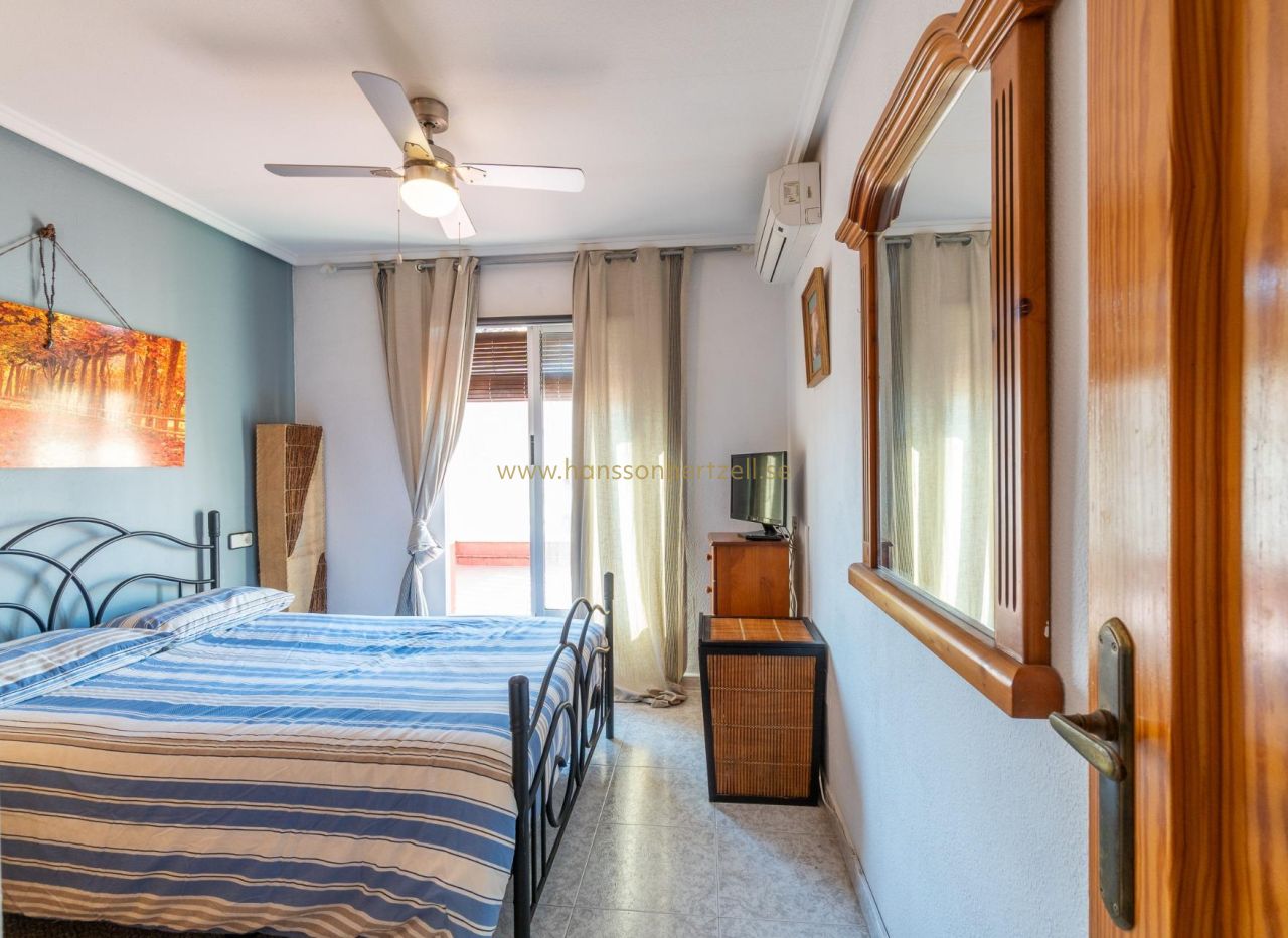 Sale - Townhouse - Torrevieja  - Los Balcones 