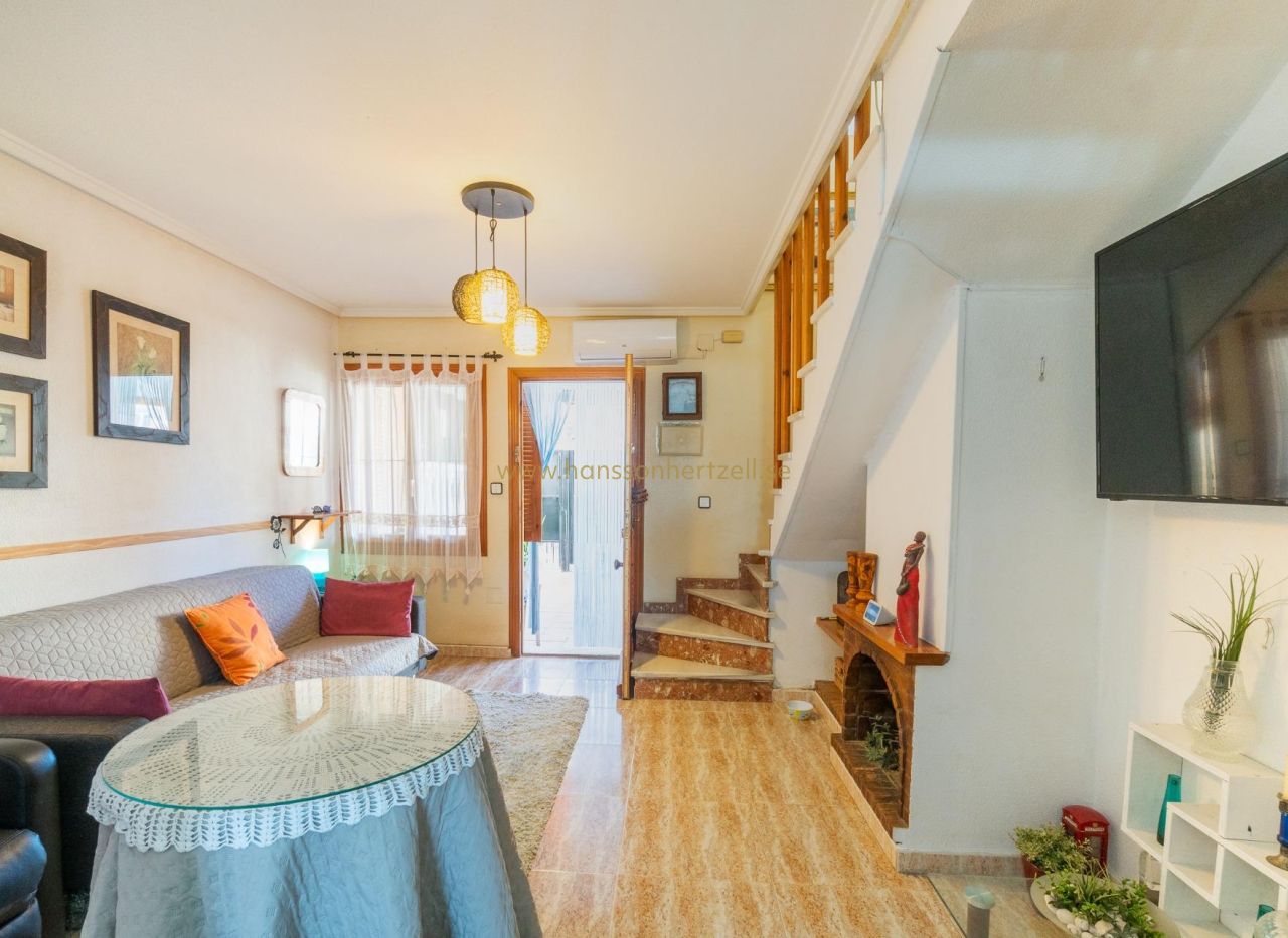 Sale - Townhouse - Torrevieja  - Los Balcones 