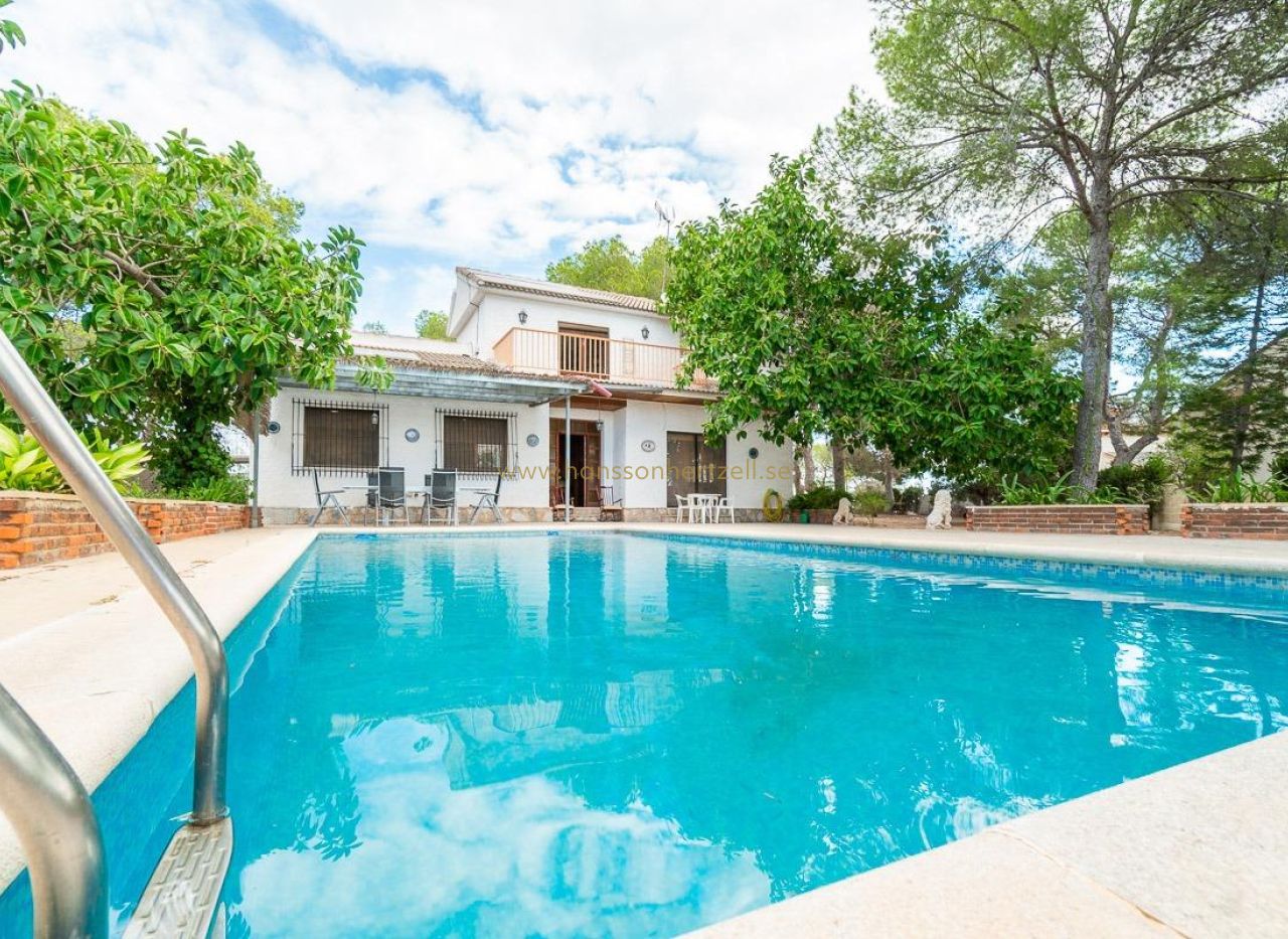 Försäljning - Villa - Pilar de la Horadada - Pinar de Campoverde