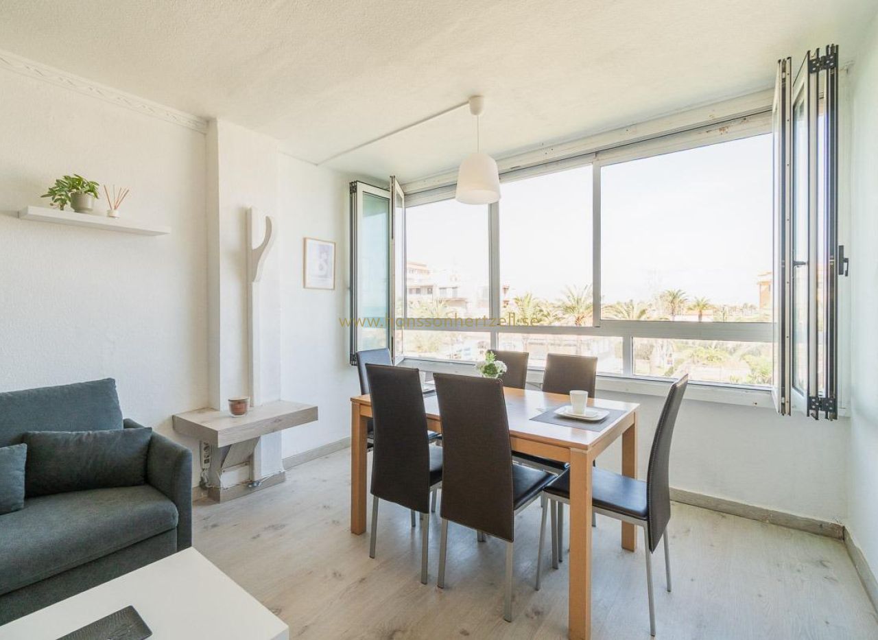 Försäljning - Lägenhet - Torrevieja