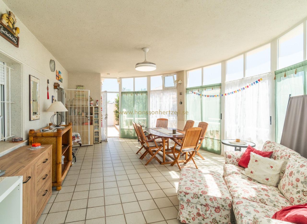 Försäljning - Villa - Orihuela Costa - La Zenia