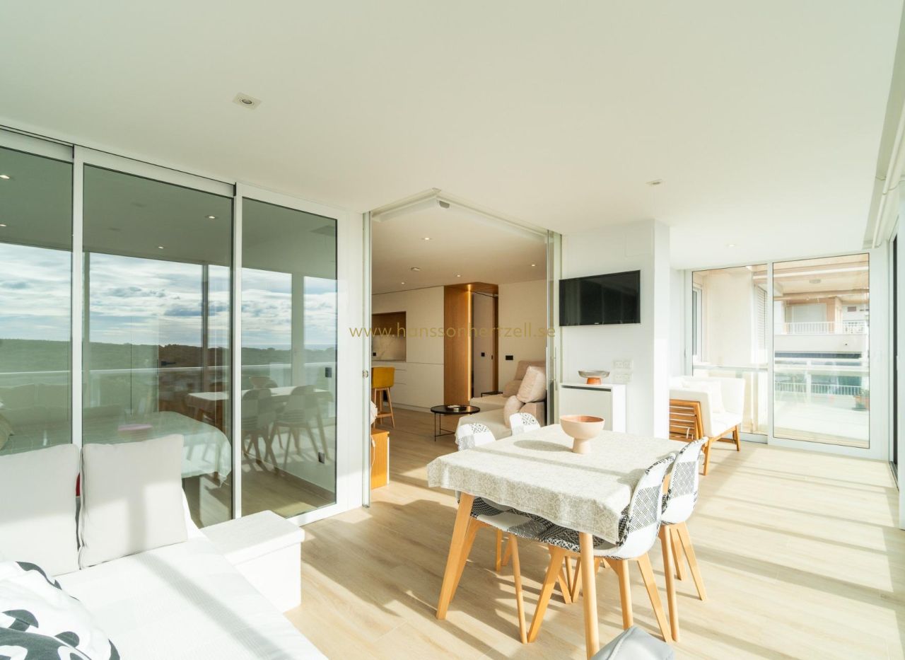 Sale - Appartement - Guardamar  - Puerto Deportivo