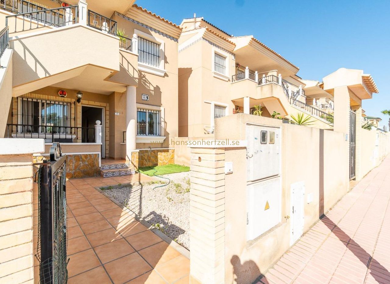 Försäljning - Lägenhet - Orihuela Costa - Villamartin 
