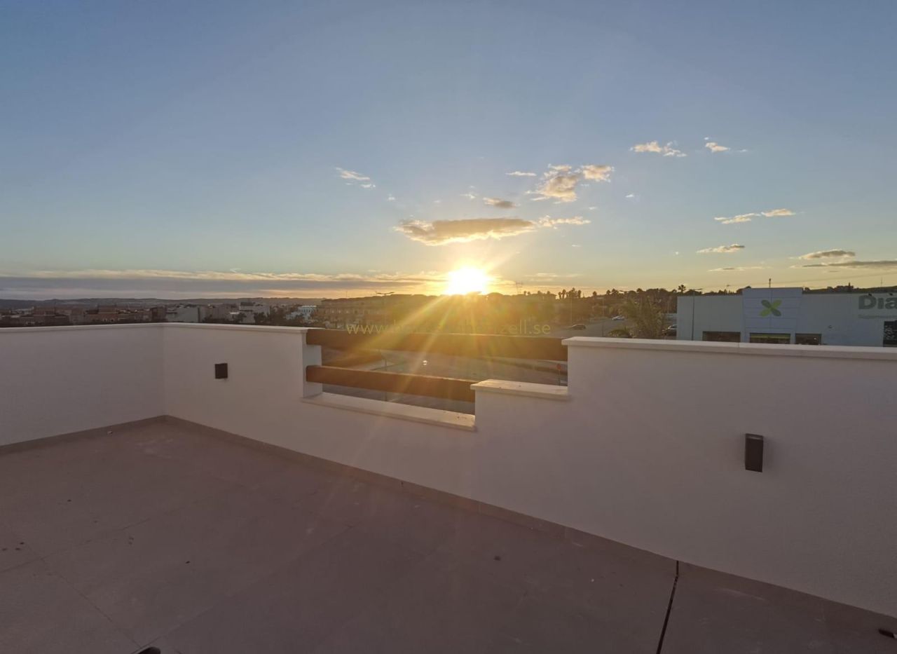 Nybyggnad - Villa - Los Montesinos  - La herrada